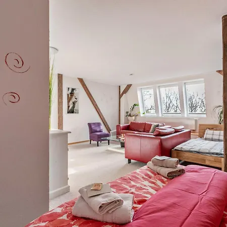 Tuerkis - Jaspis Mit Rubin Apartment Reussenkoge